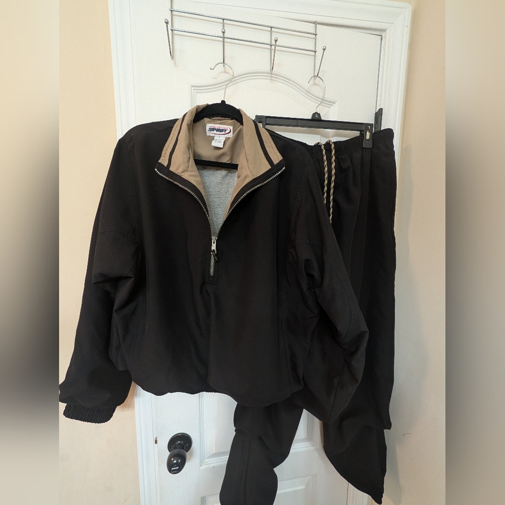 Roundtree & Yorke Black and Tan Pullover Quarter Zip Jacket with Matching Pants